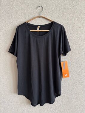 Lucy “Final Rep SS” Tee